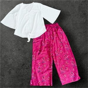 PANT SET / COTTON FLORAL WIDE LEG PANTS & WHITE FLUTTER SLEEVE BLOUSE